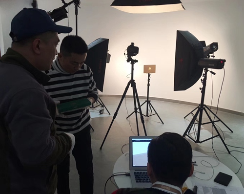 鴻鹿傳媒淺談企業(yè)宣傳片抓住人心的方法